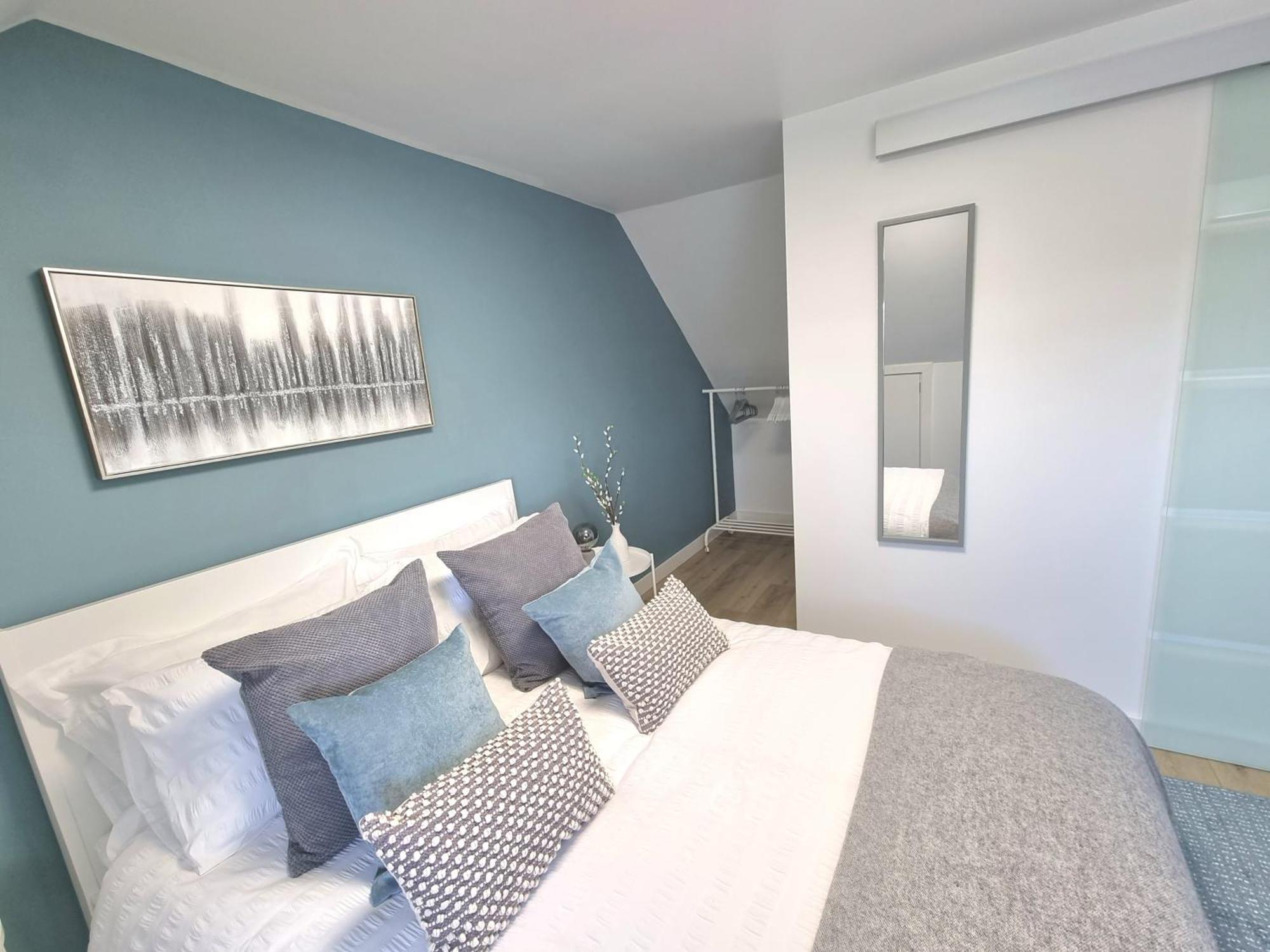 Spacious Town House - Centre, Free Parking, Sleeps 6, High-speed Wifi, En-suite, Great Location, A45, A46, Jlr, Nec, Airport, Warwick & Stratford Upon Avon - Fernwood - Your Away From Home! Hébergement de vacances Coventry